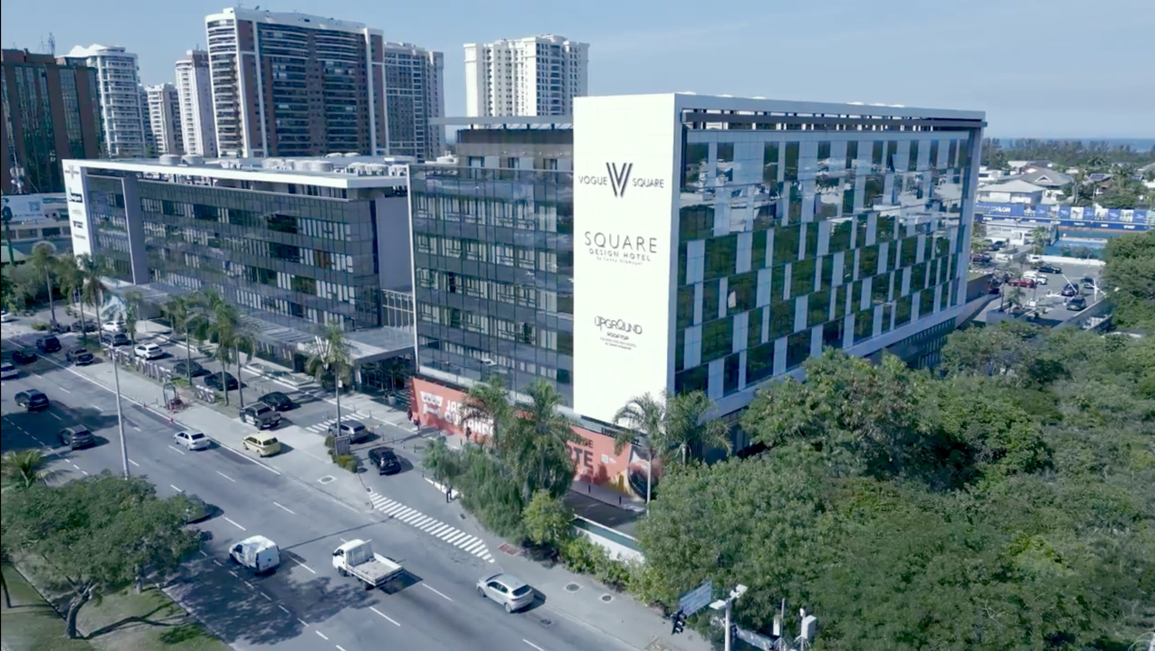 Square Design Hotel by Lenny Niemeyer encerra 2025 com crescimento e se consolida entre os hotéis de melhor performance da Barra da Tijuca